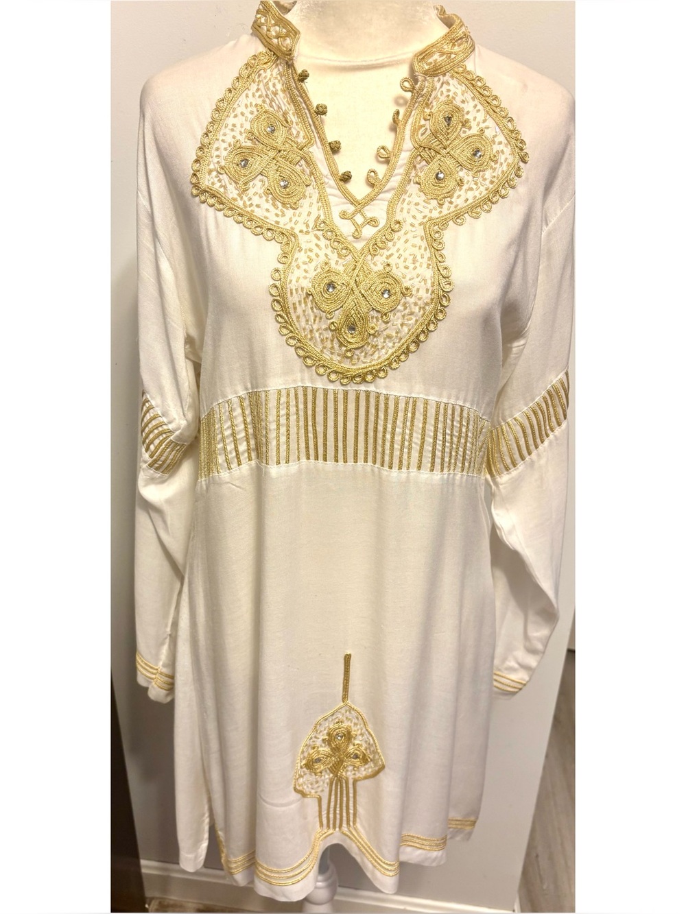 White Moroccan Kaftan Tunic Top with Gold Accents and Clear Studs Long Sleeve-M